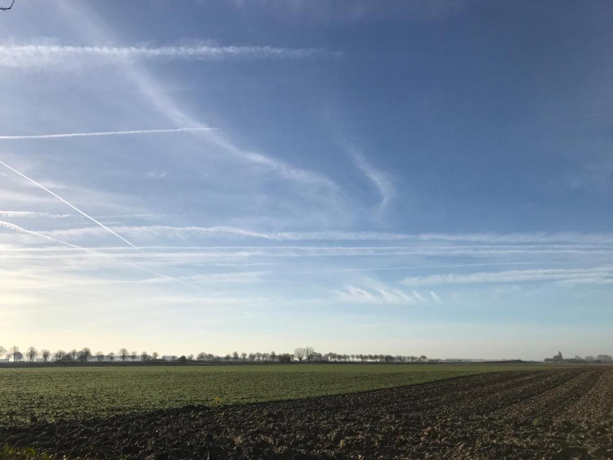 Bed and Breakfast Slapen Bij De Zeeuwse Lala IJzendijke Exterior foto