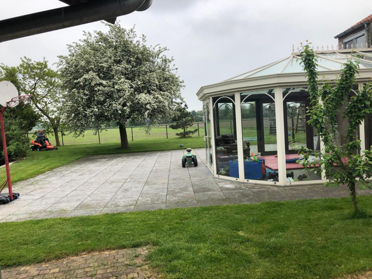Bed and Breakfast Slapen Bij De Zeeuwse Lala IJzendijke Exterior foto